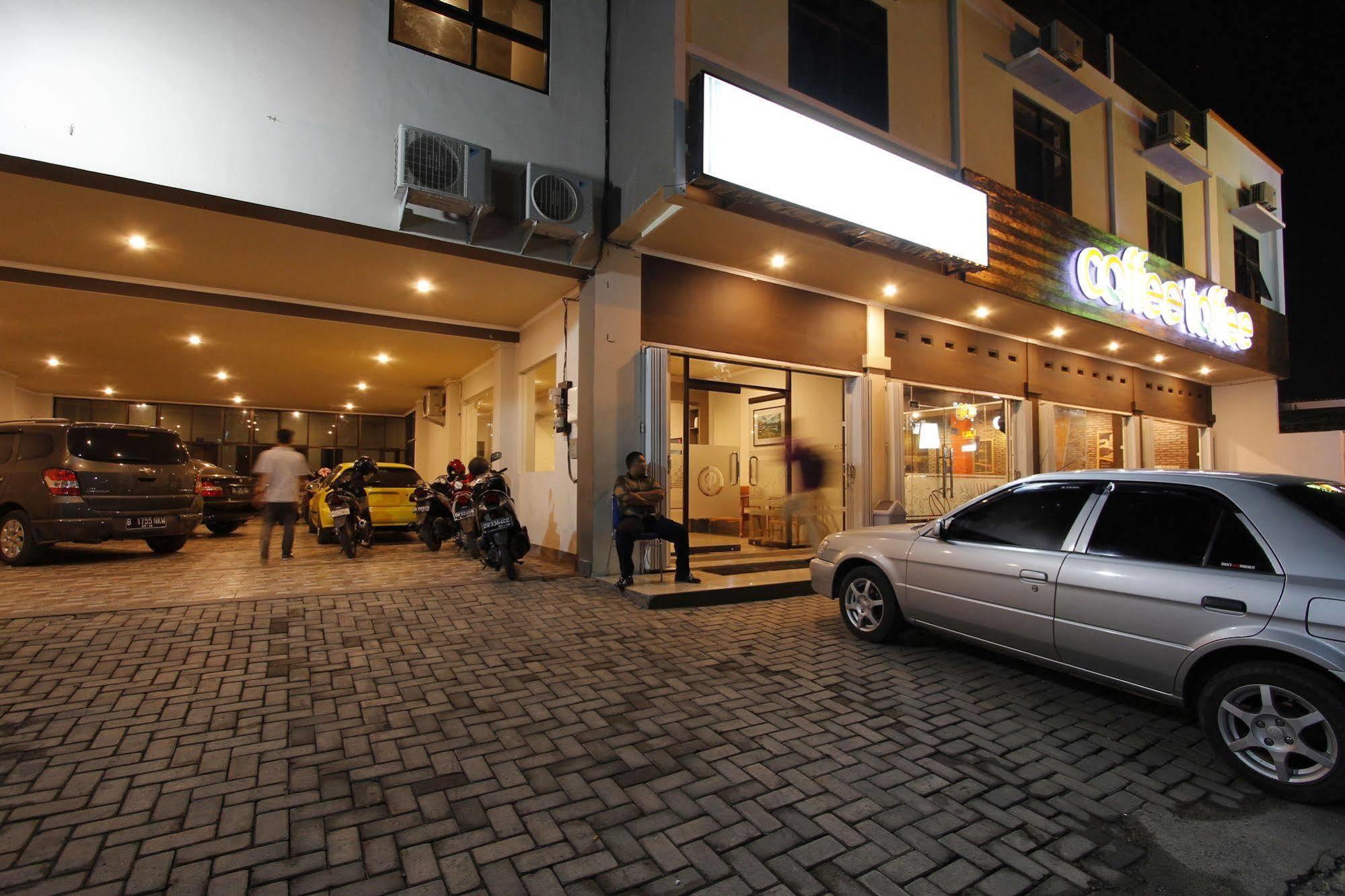 Palapa Hotel Mataram Eksteriør billede