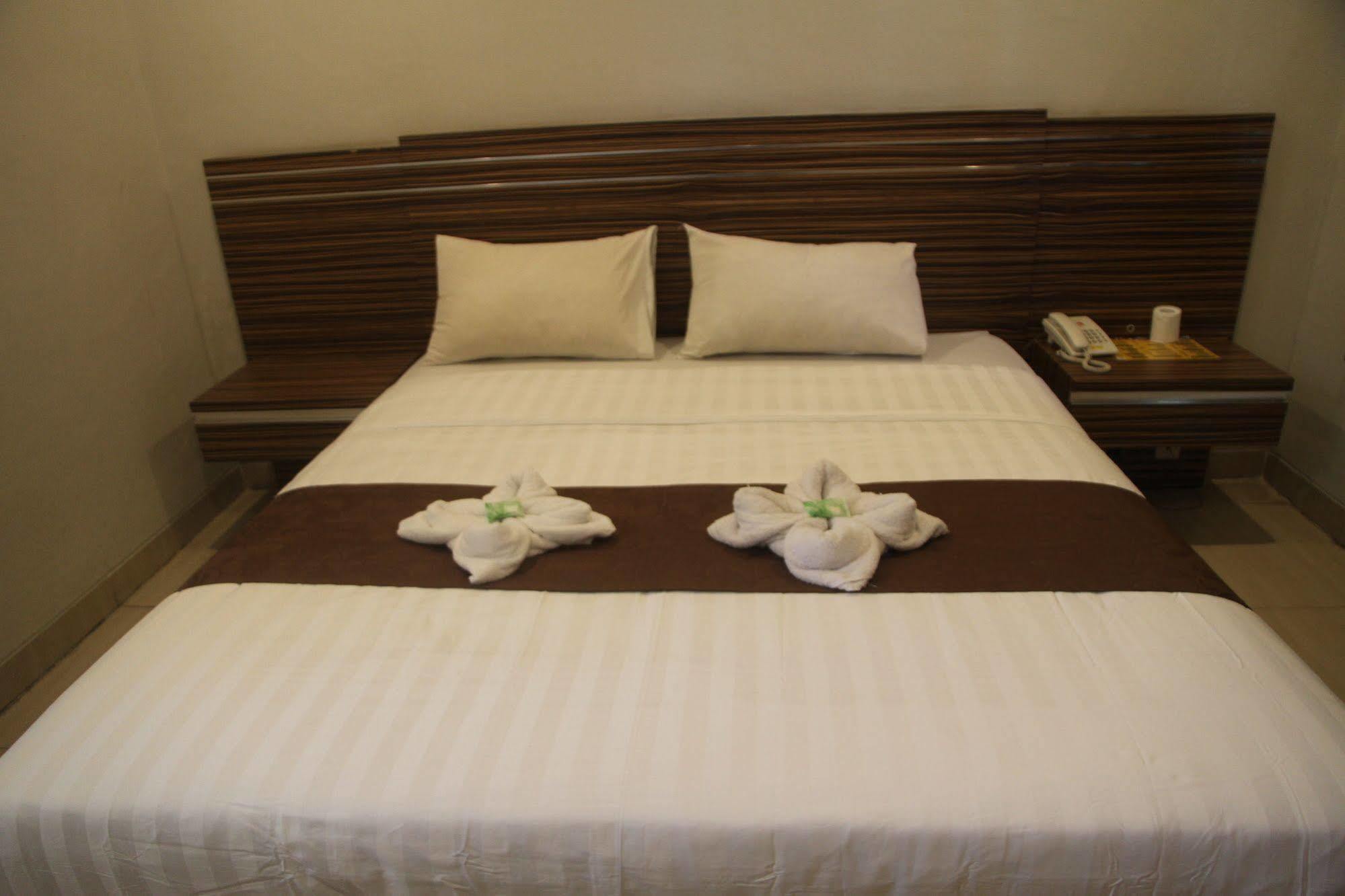 Palapa Hotel Mataram Eksteriør billede
