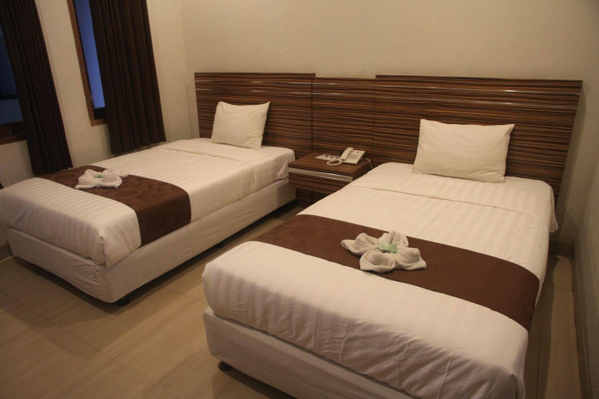 Palapa Hotel Mataram Eksteriør billede