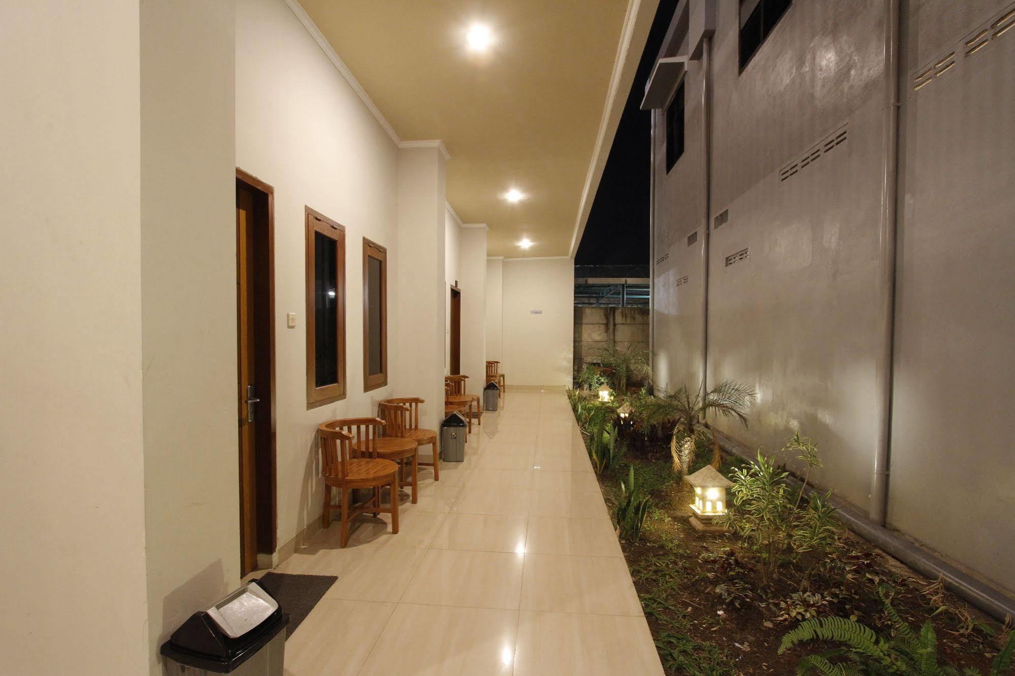 Palapa Hotel Mataram Eksteriør billede